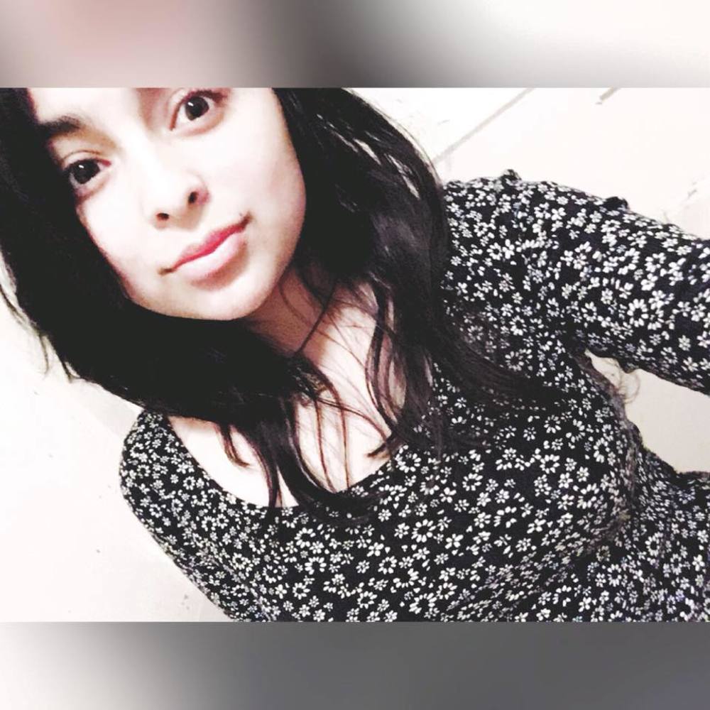 Meet your Posher, Abril